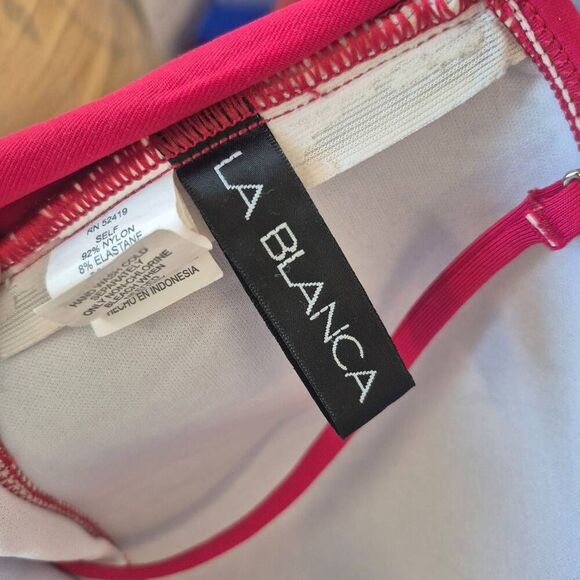 La Blanca Women's Red Nylon/Spandex Twisted Bandeau Ruched One pc Swimsuit - Picture 7 of 8